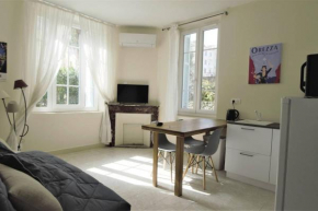 Appartement Rénové & Climatisé + Jardinet - Centre Ville Ajaccio